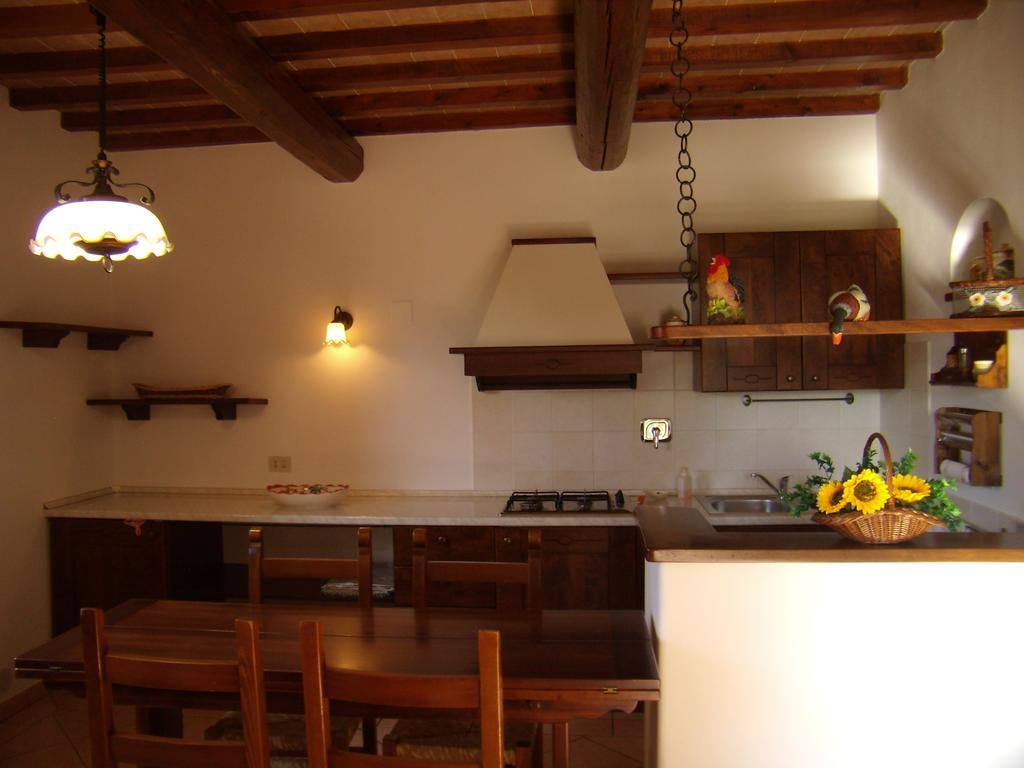 Nido Di Rondine Apartman Montespertoli Kültér fotó
